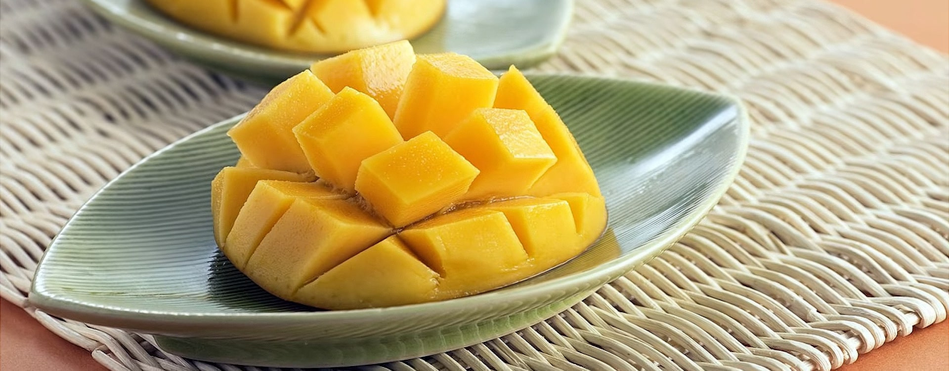 Coś na słodko, coś na słono: przepisy na zdrowe przekąski z mango