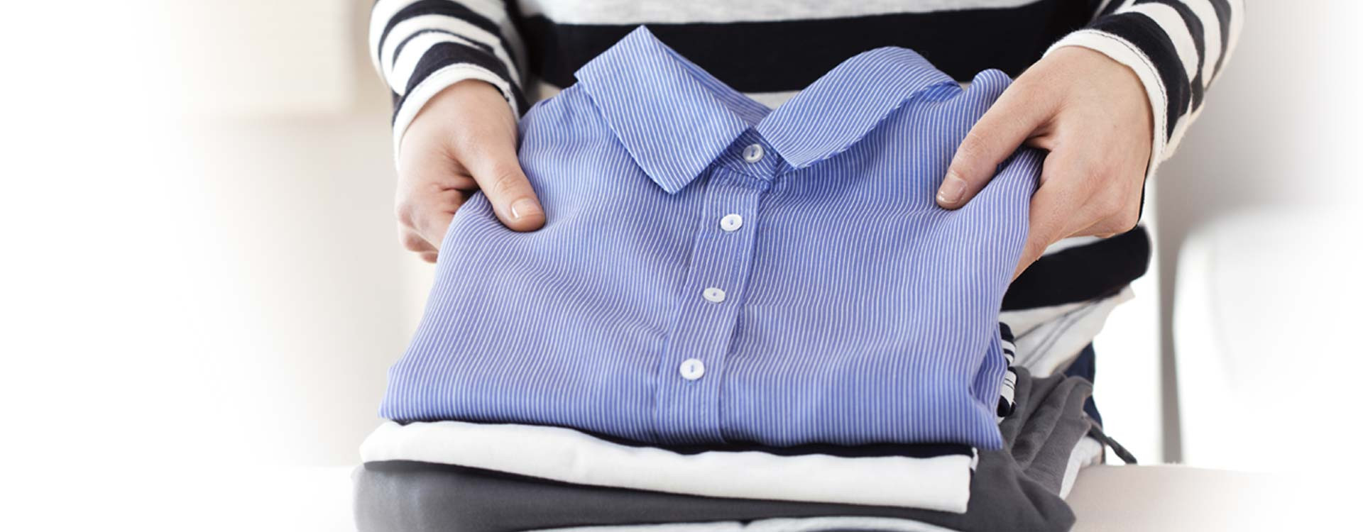 Sprawdź, jak poprawnie prasować koszule! Poznaj tajemnicę doskonale gładkiego materiału